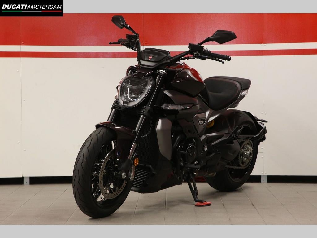 DUCATI XDIAVEL V4 (bj 2025), DUCATI, 4 cilinders, Motorrijbewijs A, Bedrijf