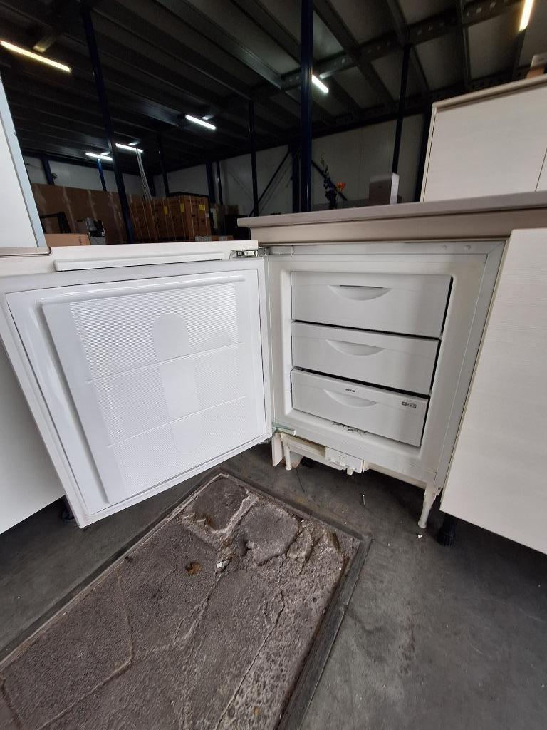 Complete keuken 2831 is nu afgeprijsd van €2499 naar €1999, Ophalen of Verzenden, Zo goed als nieuw, Overige typen, Met kookeiland