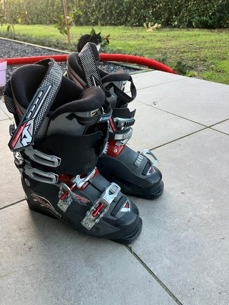 Nordica skischoenen maat 39, 160 tot 180 cm, Schoenen, Ophalen of Verzenden, Zo goed als nieuw