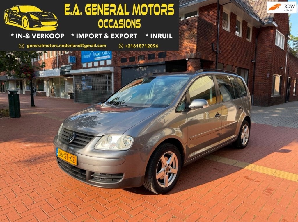 Volkswagen Touran 1.6 2006 | 7 PERS | NEW APK, Stof, Zwart, 4 cilinders, Cruise Control