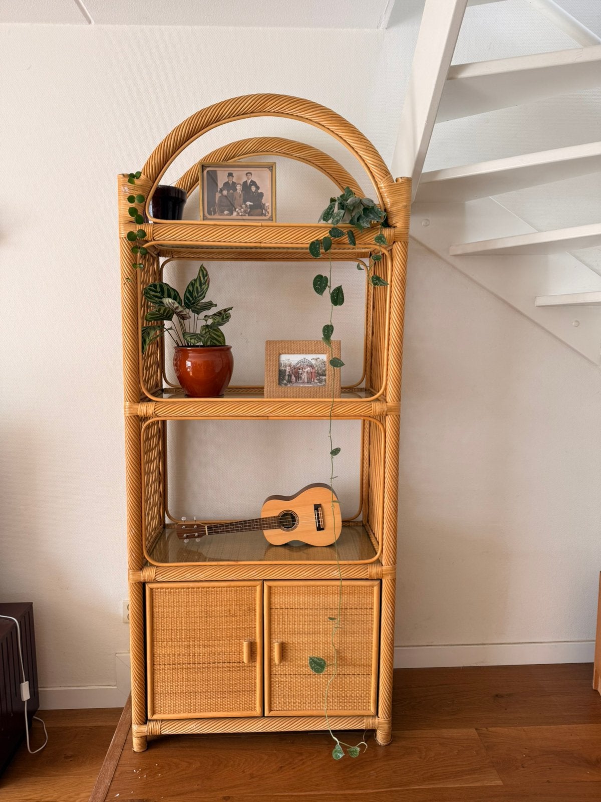 Vintage rotan kast uit de jaren '70 boogkast, Ophalen