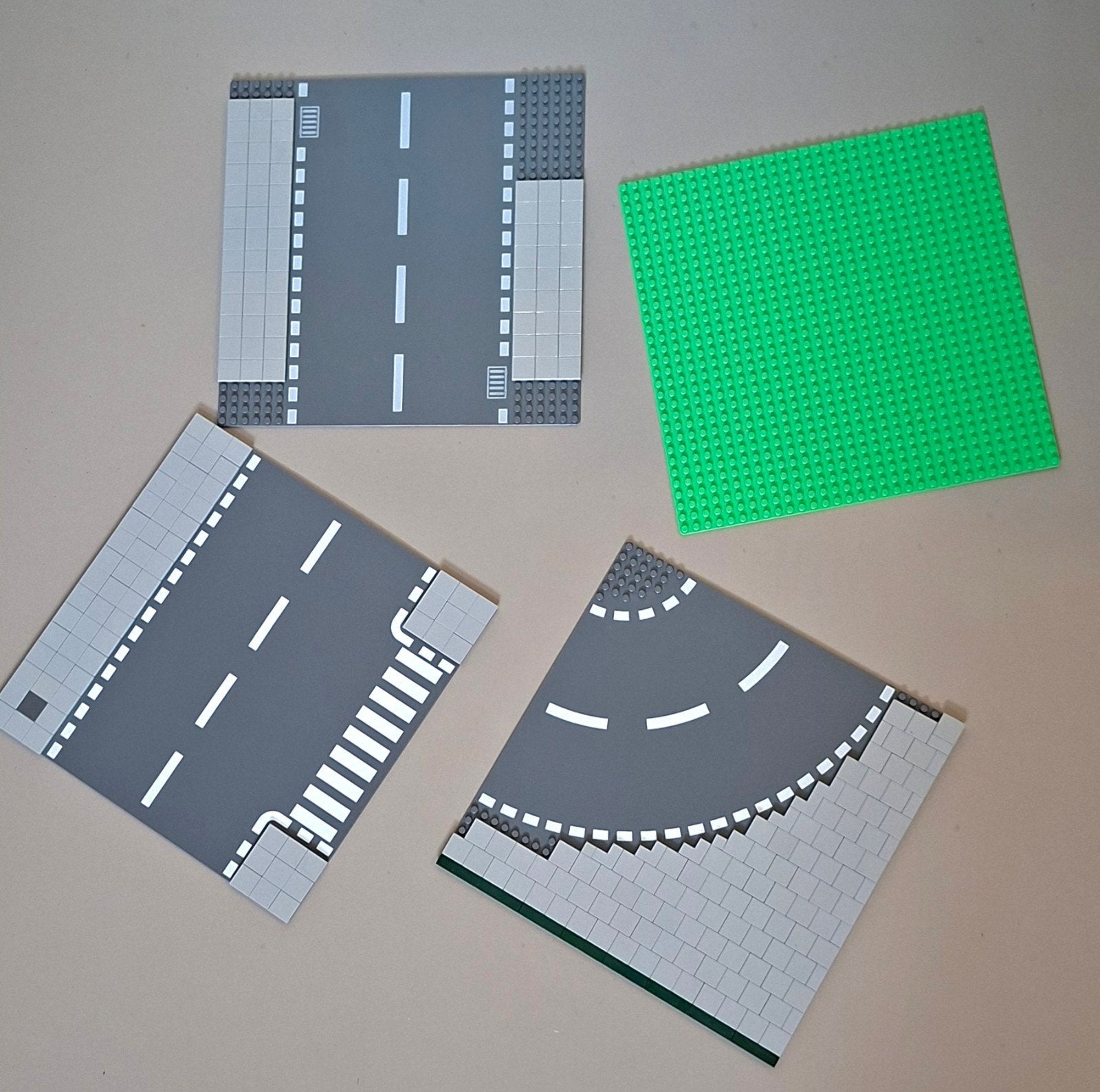 Vier lego bodemplaten / met stoep, Ophalen of Verzenden, Zo goed als nieuw