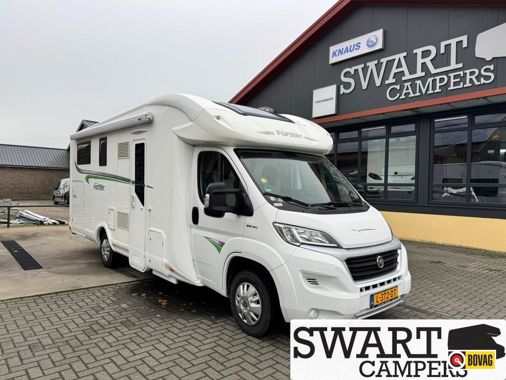 Forster T 738 EB Eura Mobil Enkelebed/hefbed gratis stalling, Overige merken, Standaard zit, Ringverwarming, Koelkast
