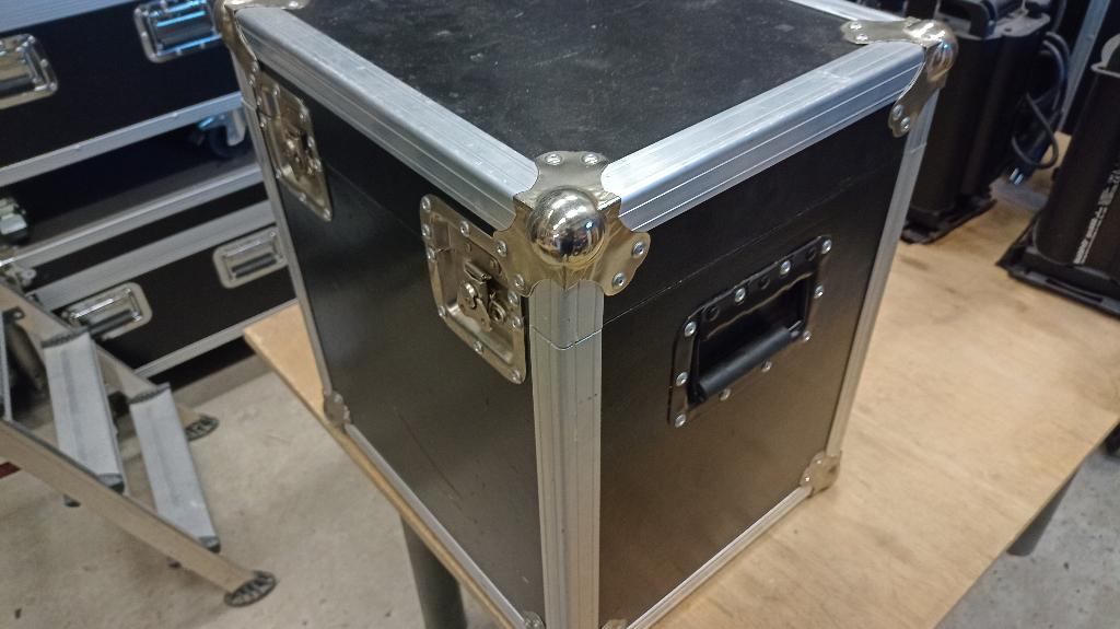 Flightcase met 5x HQ Power VDLCH4 music controlled chaser, Muziek en Instrumenten, Ophalen of Verzenden, Gebruikt, Licht