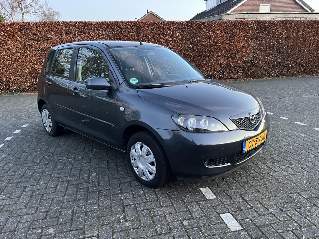 Mazda 2 1.4 Exclusive 5D Airco Elektr pakket Apk (bj 2006), 1025 kg, Gebruikt, Zwart, 4 cilinders