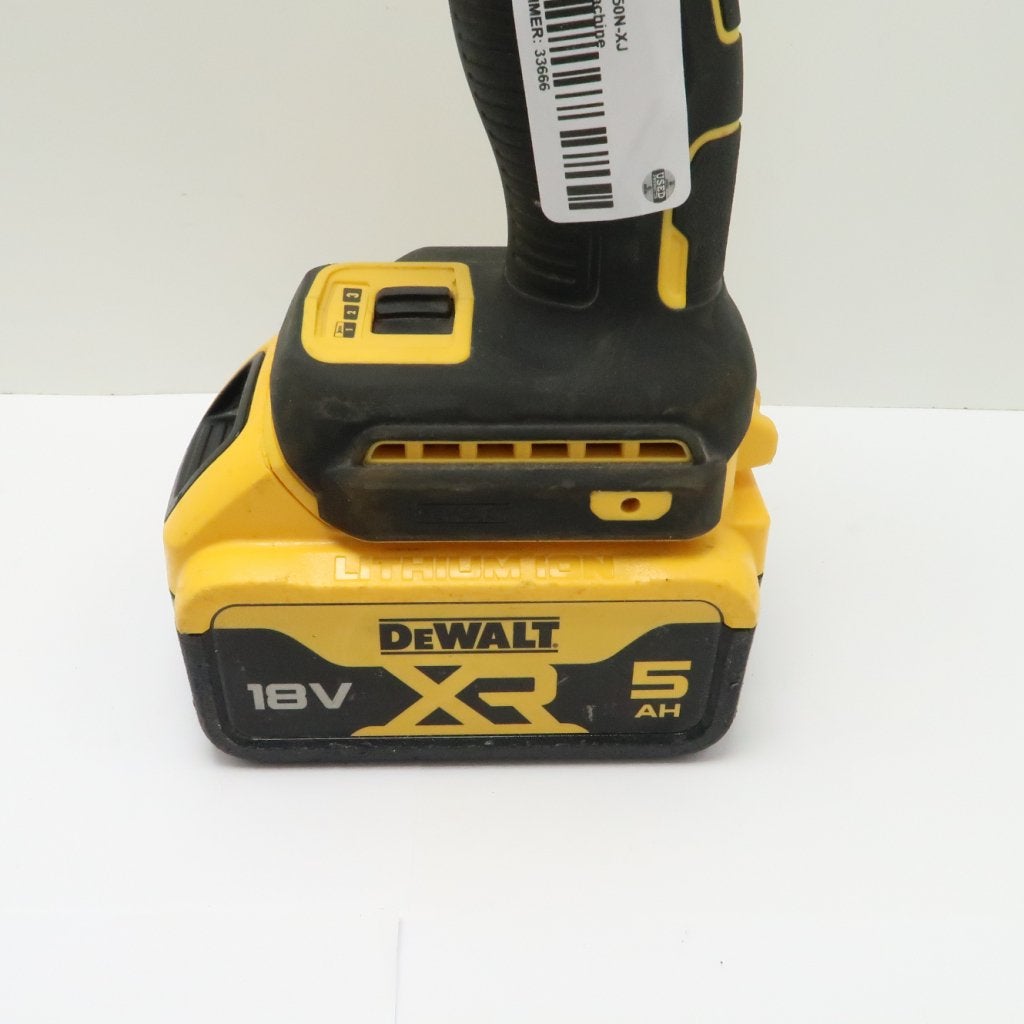 DeWalt DCF850 18V Slagschroefmachine | in Prima Staat, Dewalt, Zo goed als nieuw, Support@dewalt.com, 701 E. Joppa Road
Towson, MD 21286
USA