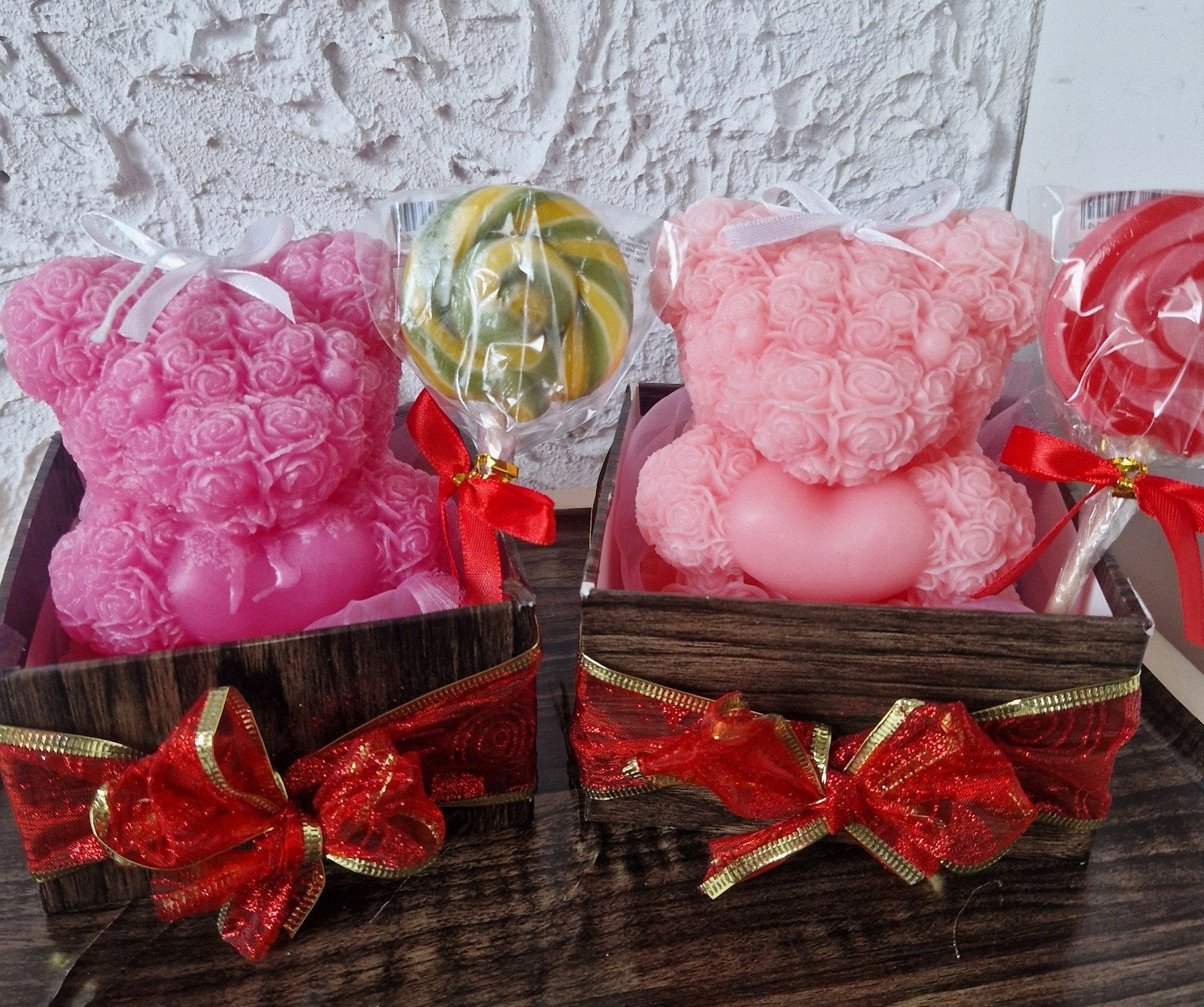 Nieuwe Roze Beer Kaars met Lolly, Mooi Verpakt, Huis en Inrichting, Woonaccessoires | Kandelaars en Kaarsen, Ophalen of Verzenden