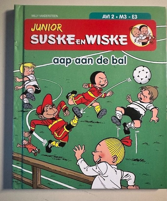 Junior Suske en Wiske - Aap aan de bal Avi 2, zgan (B78), Ophalen of Verzenden, Zo goed als nieuw, Willy Vandersteen, Fictie algemeen