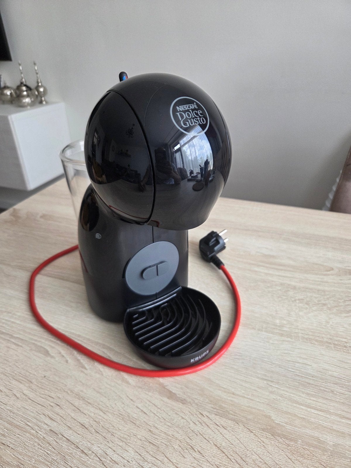 Nescafé Dolce Gusto koffiezetapparaat, Witgoed en Apparatuur, Koffiemachine, Ophalen of Verzenden, Zo goed als nieuw, 1 kopje