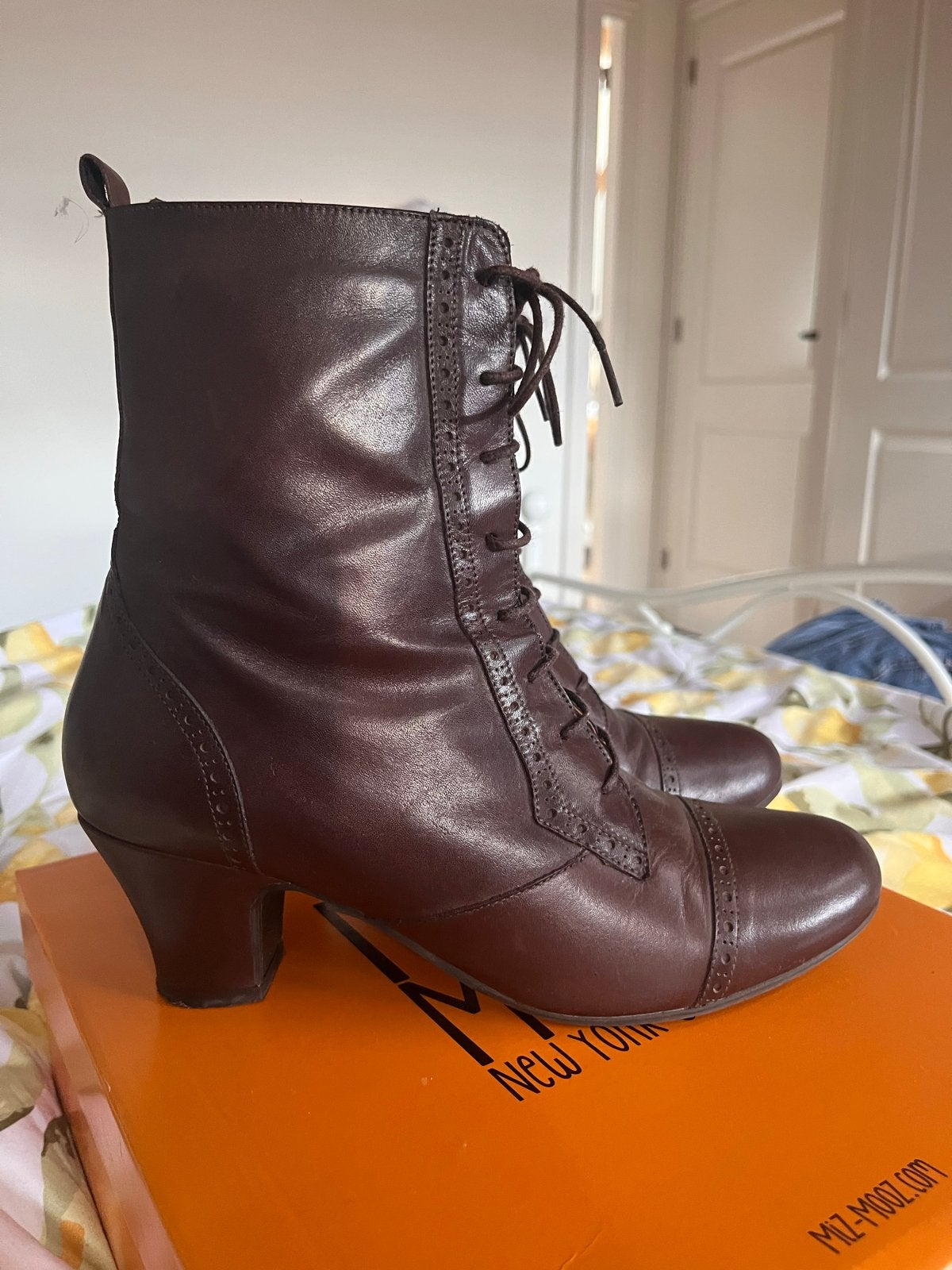 Miz Mooz Flicka laarzen, maat 40, licht gedragen, Kleding | Dames, Schoenen, Ophalen of Verzenden, Gedragen, Bruin, Lage of Enkellaarzen