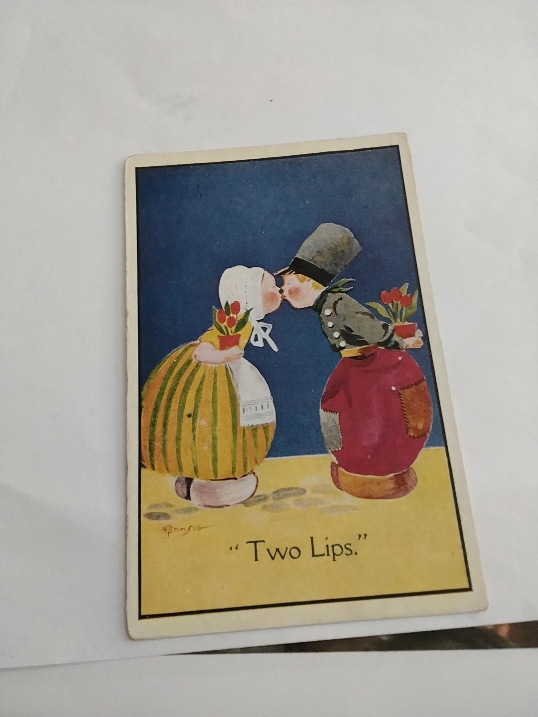 Vintage Ansichtkaart "Two Lips" - Romantisch Tafereel, Verzamelen, Ansichtkaarten | Themakaarten, Ophalen of Verzenden, Voor 1920