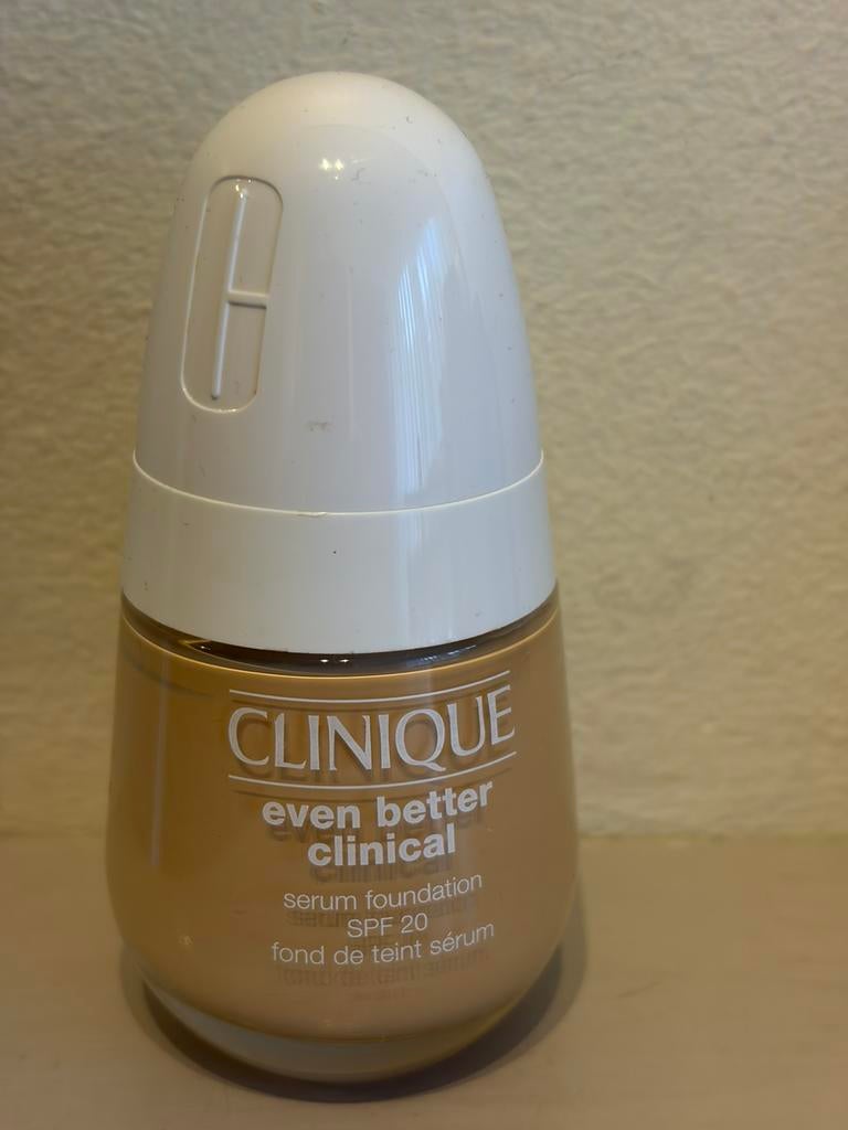 Clinique Even Better Clinical Serum Foundation WN 16 buff, Overige kleuren, Gehele gezicht, Nieuw, Ophalen of Verzenden