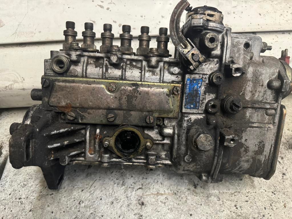 Meerdere Mercedes Bosch dieselpomp brandstofpomp om605 om606, Auto-onderdelen, Ophalen, Gebruikt