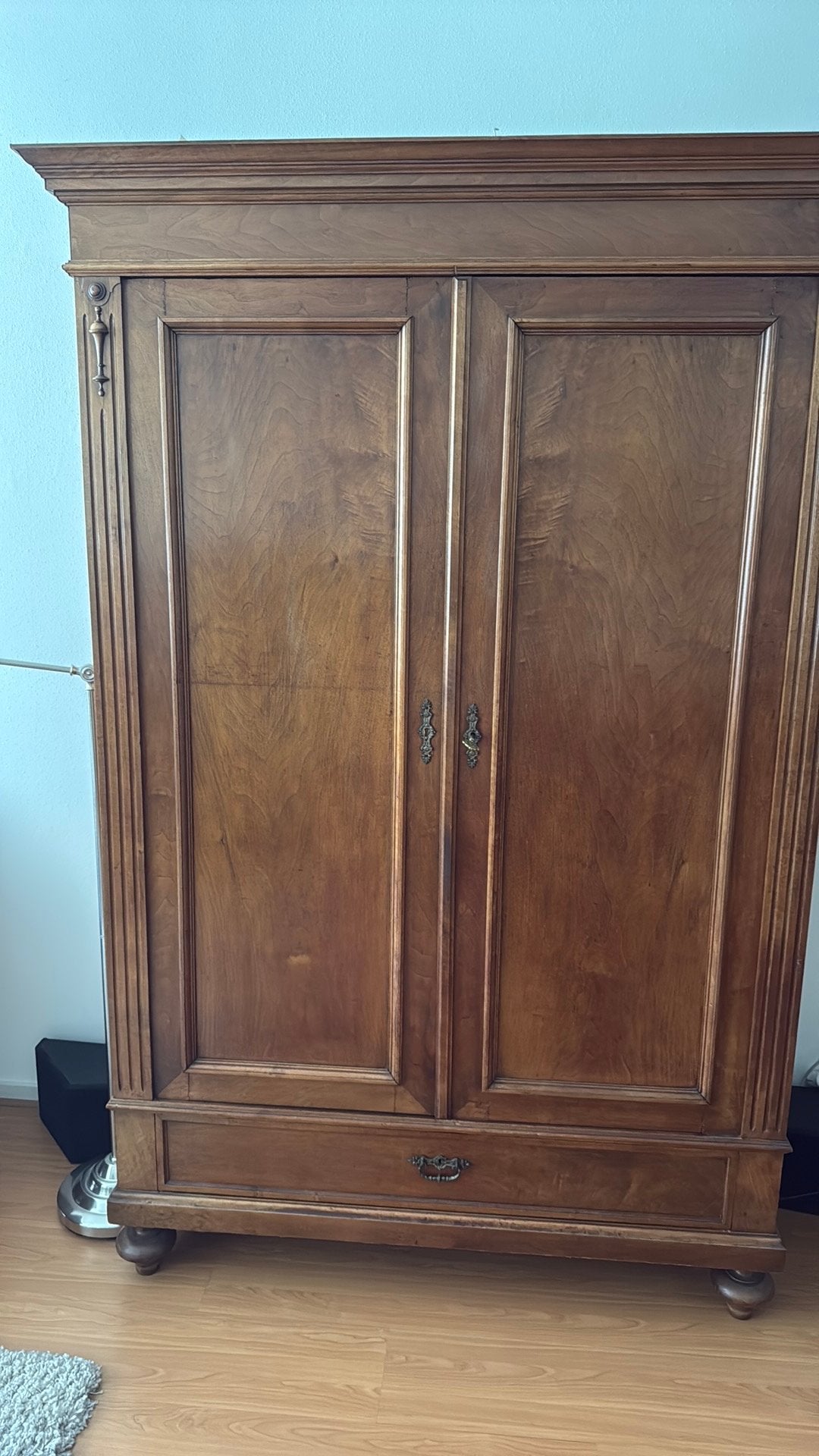 Grote oude kast, veel opbergruimte, Ophalen