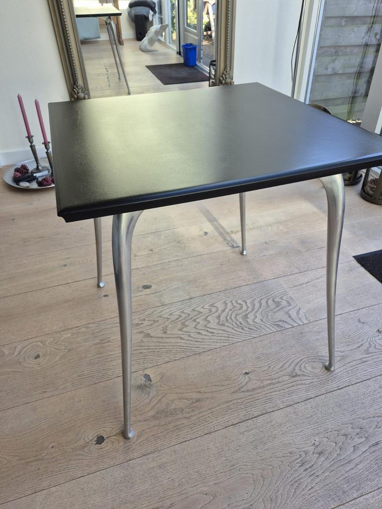 Louise by Starck for Vitra design tafel, Ophalen