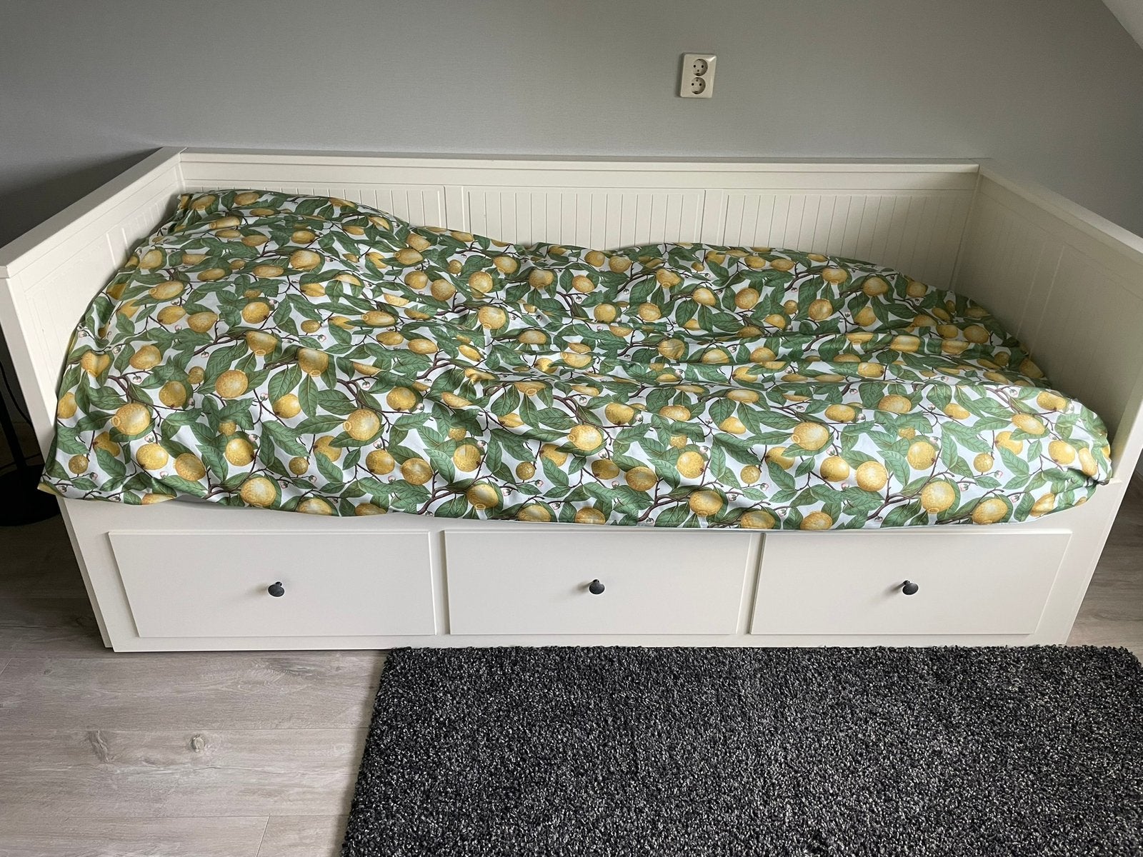 Hemnes bedbank 80/160x200 Ikea, Huis en Inrichting, Slaapkamer | Bedden, Ophalen, Eenpersoons, Wit, Zo goed als nieuw