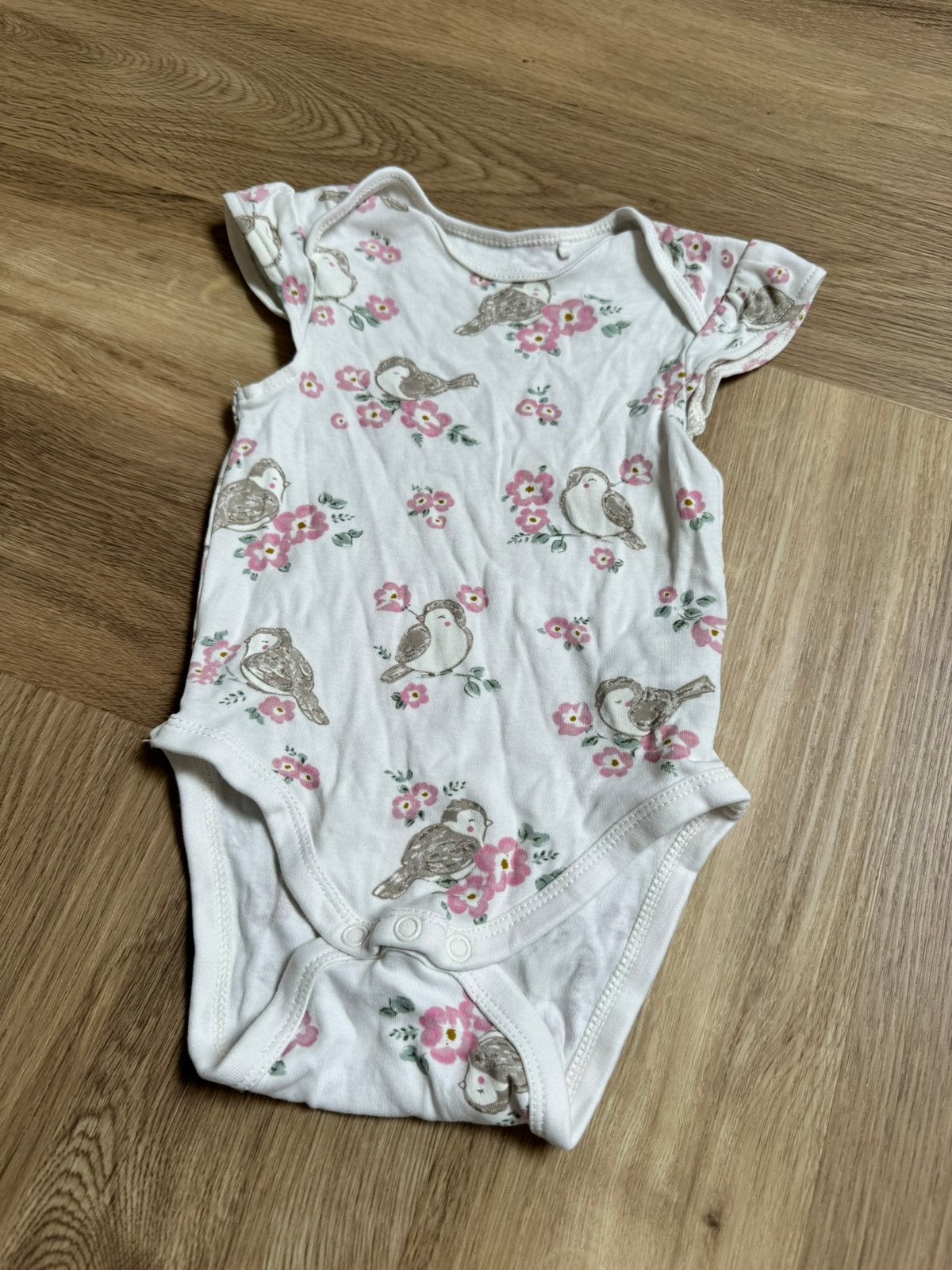 C&A Romper Vogeltjes Bloemen Rompertje Vogels Baby, Ophalen of Verzenden, Zo goed als nieuw, Jongetje of Meisje, Nacht- of Onderkleding