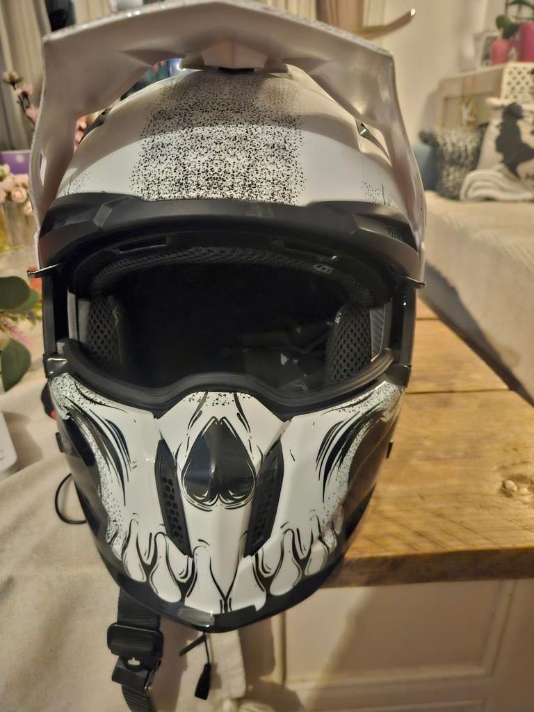 MT Helmets Offroadhelm - Darkness Design, Ophalen of Verzenden, Tweedehands, Overige merken