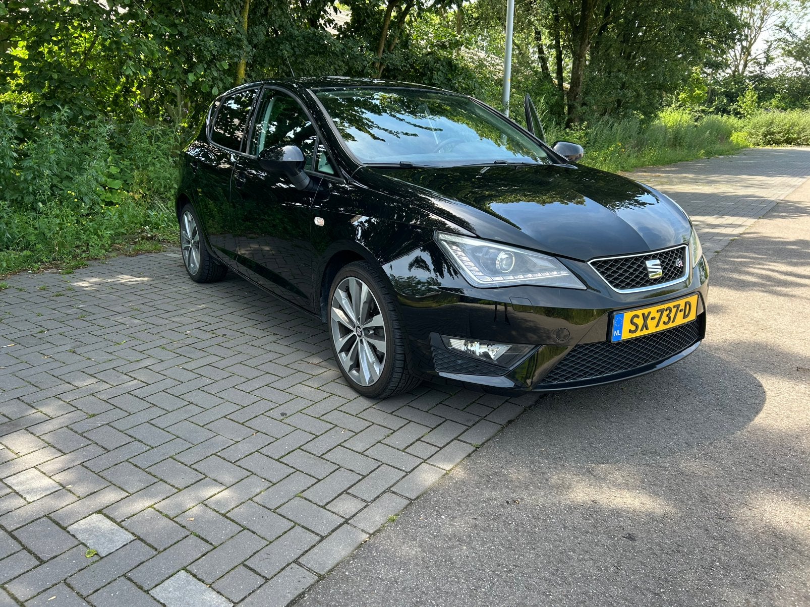 Seat Ibiza 1.0 FR TSI 81KW 110 PK 2017 5-deurs, Auto's, Voorwielaandrijving, 40 €/maand, Zwart, Leder en Stof