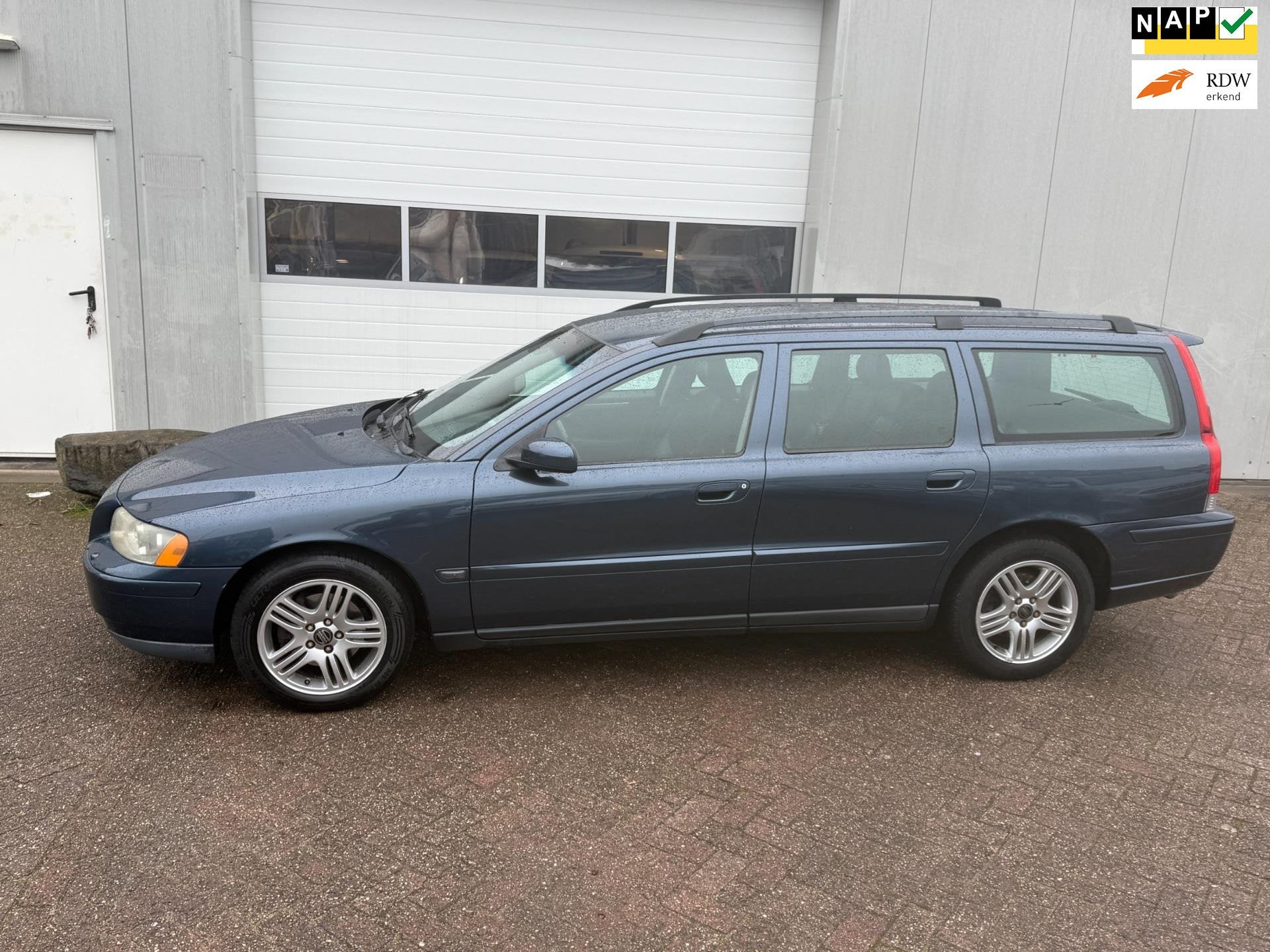 Volvo V70 2.4 Edition II, Auto's, Voorwielaandrijving, Blauw, Leder en Stof, Euro 4