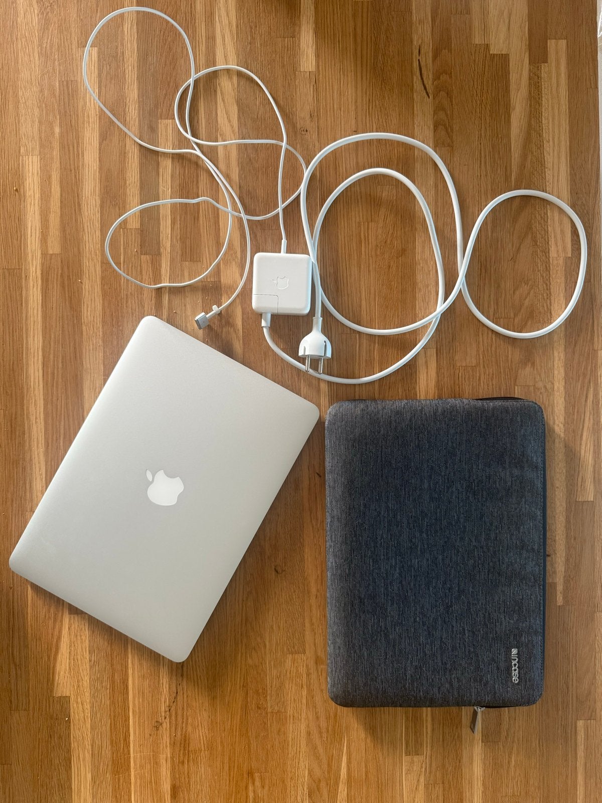 MacBook Air 13-inch (2017) - Mint conditie, 2 tot 3 Ghz, Qwerty, 8 GB, 13 inch