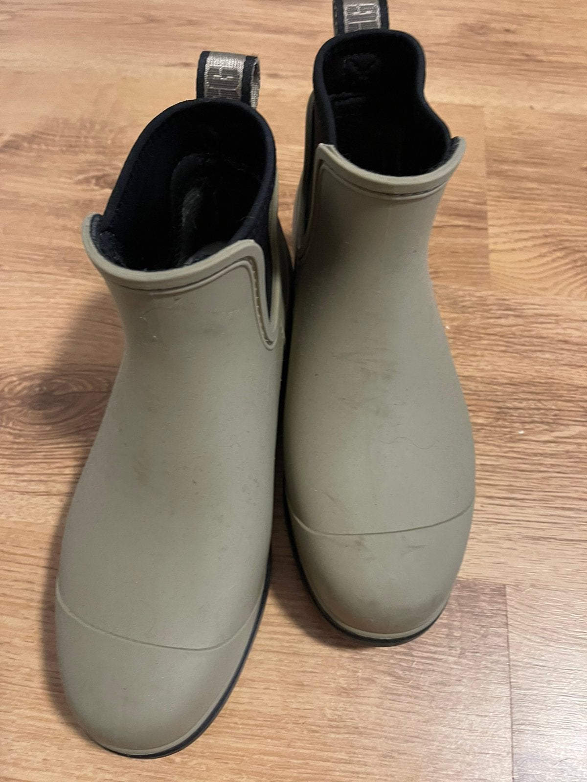 UGG regenlaarzen maat 38 – bijna nieuw, Ophalen of Verzenden, Zo goed als nieuw, Jongen of Meisje, Laarzen