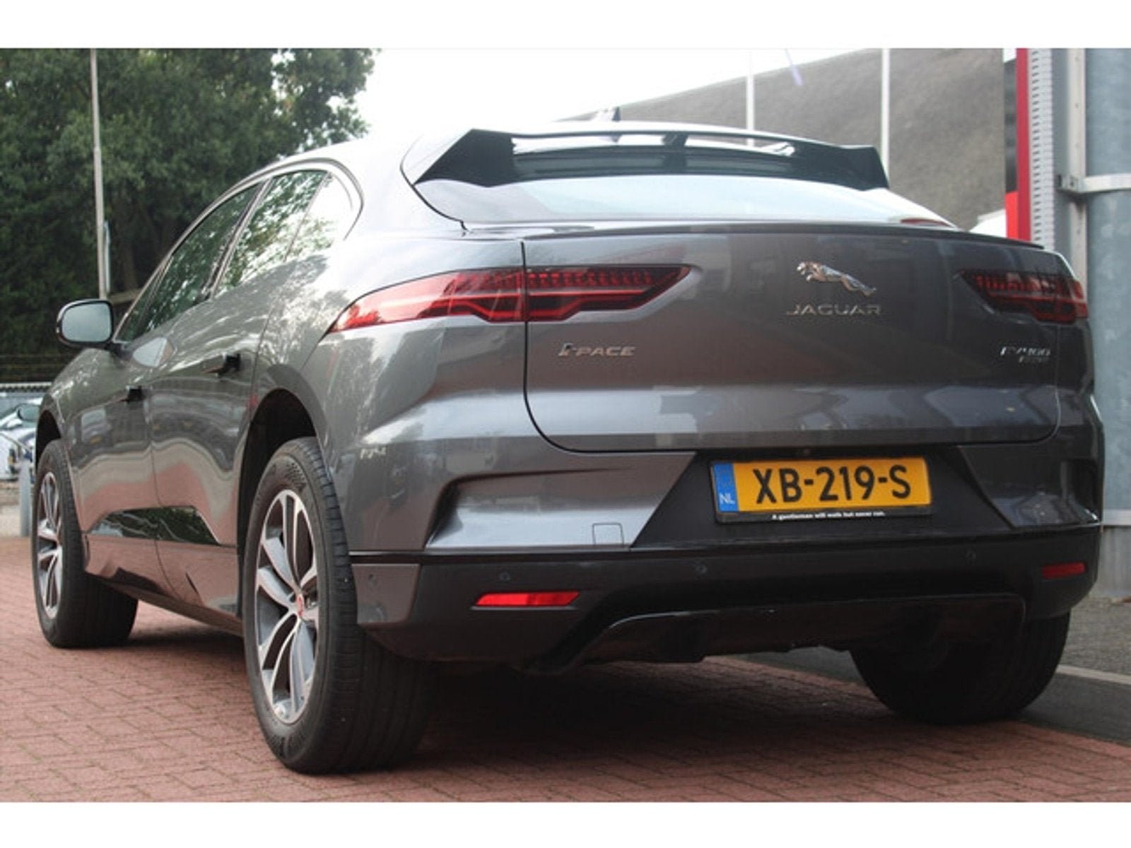Jaguar I-PACE EV400 90kWh | Panorama | Luchtvering | Camera, Auto's, Gebruikt, 750 kg, I-PACE, Panoramadak
