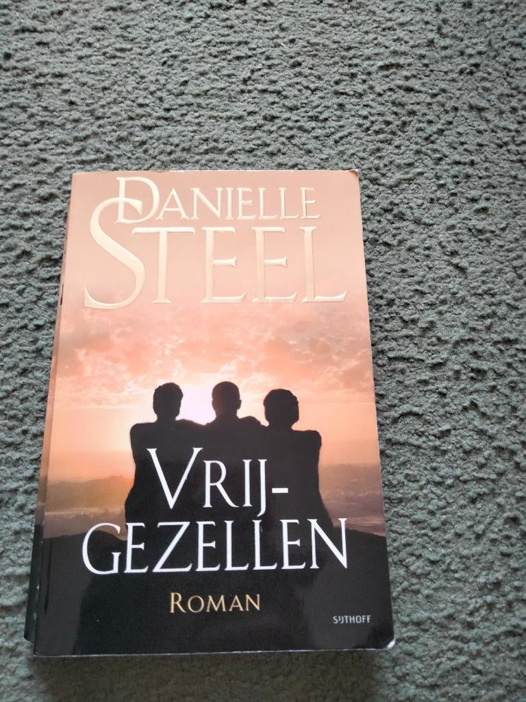 danielle steel vrijgezellen, Ophalen, Zo goed als nieuw