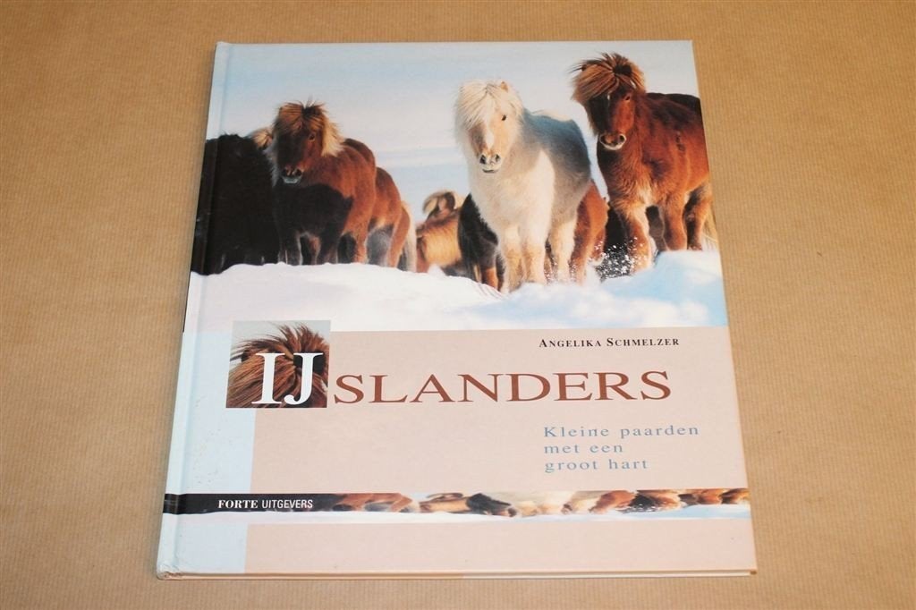 IJslanders — Het Complete Handboek — Kleine Paarden, Ophalen of Verzenden, Zo goed als nieuw, Paarden of Pony's
