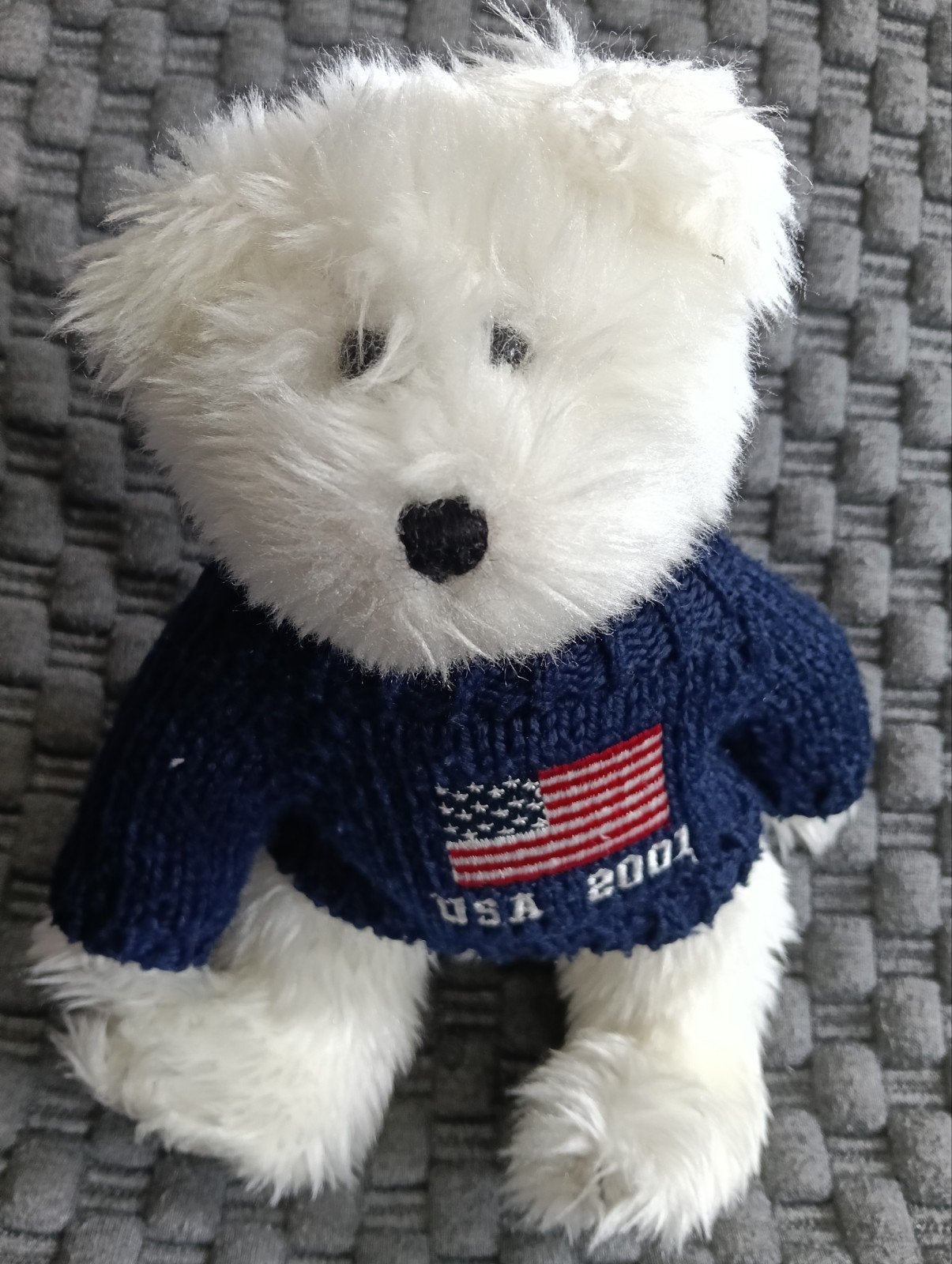 Witte knuffelbeer met USA 2001 trui - 24cm, Overige merken, Overige karakters, Beer, Ophalen of Verzenden