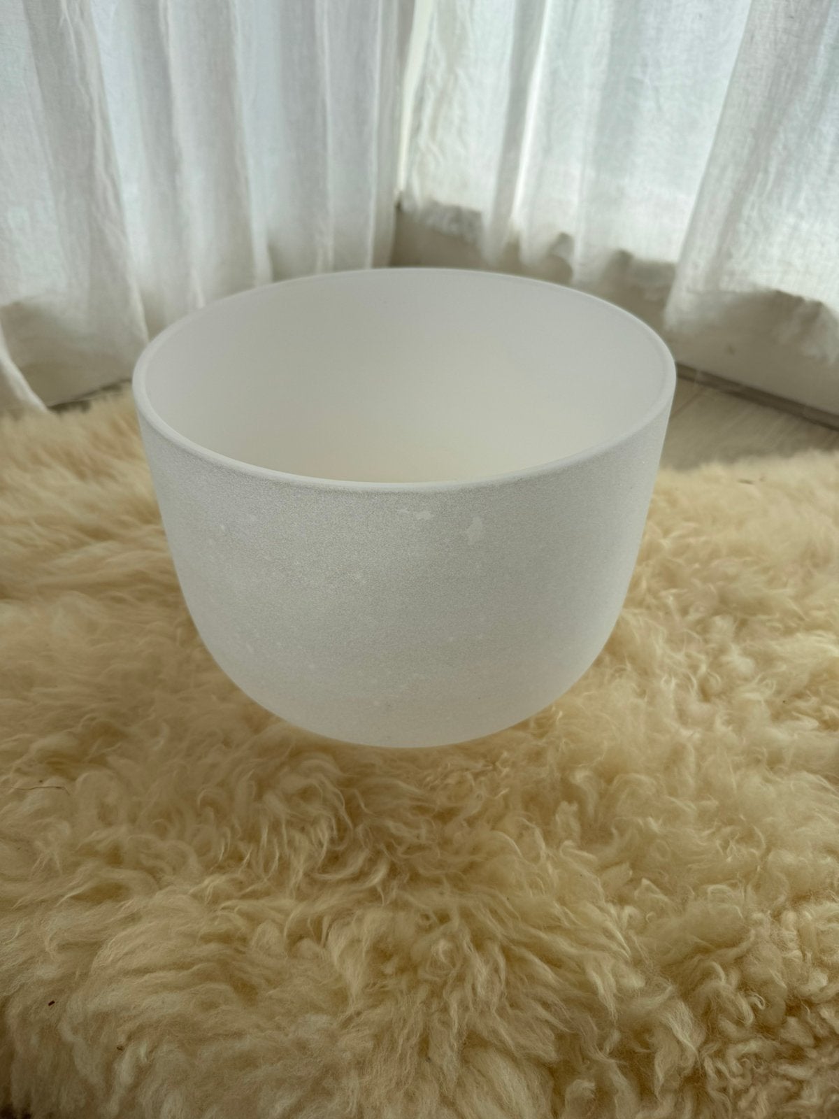 Crystal Tones 11” Frosted Crystal Singing Bowl D# 314.6 hetz, Ophalen, Zo goed als nieuw