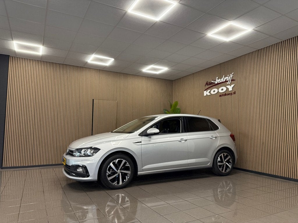 Volkswagen Polo 1.0 TSI R-Line * Automaat / 1e Eig / Carplay, Auto's, Volkswagen, Stof, Gebruikt, Euro 6, 95 pk