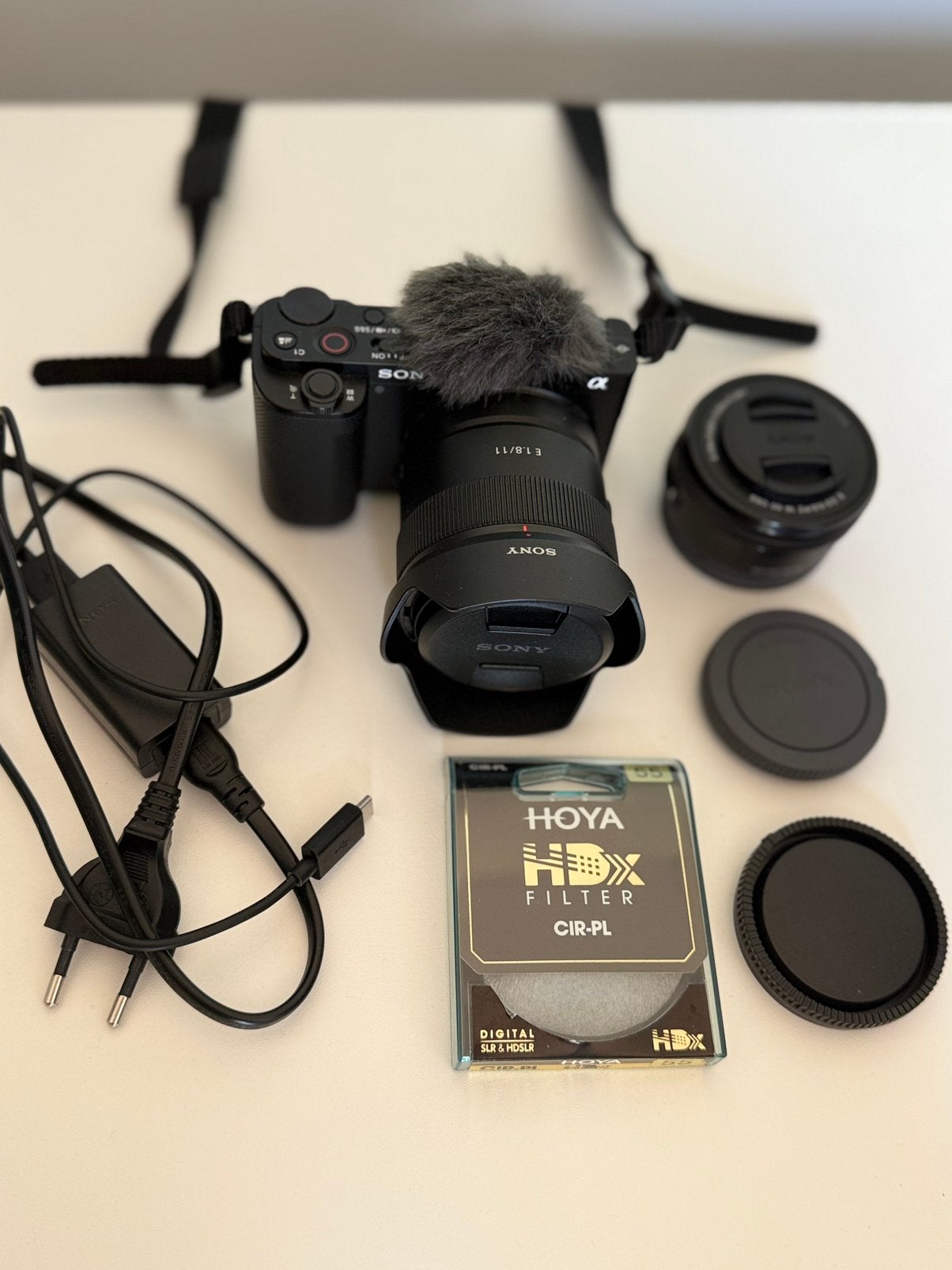 Complete Sony ZV-E10 creatorset (+ Zhiyun gimbal), Ophalen, Zo goed als nieuw, Sony, Geen optische zoom