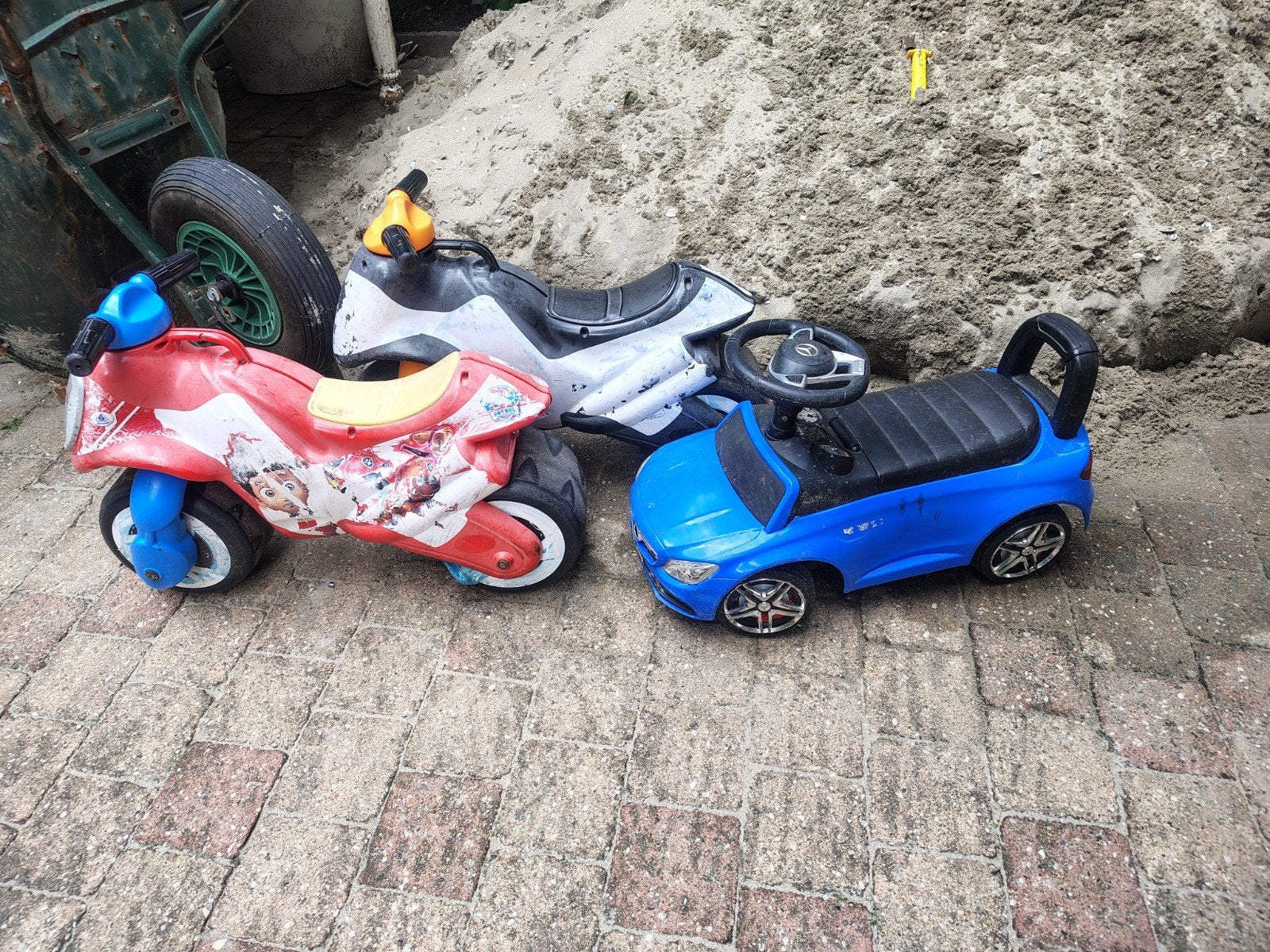 Loopmotor en loopauto voor kinderen, Ophalen, Gebruikt