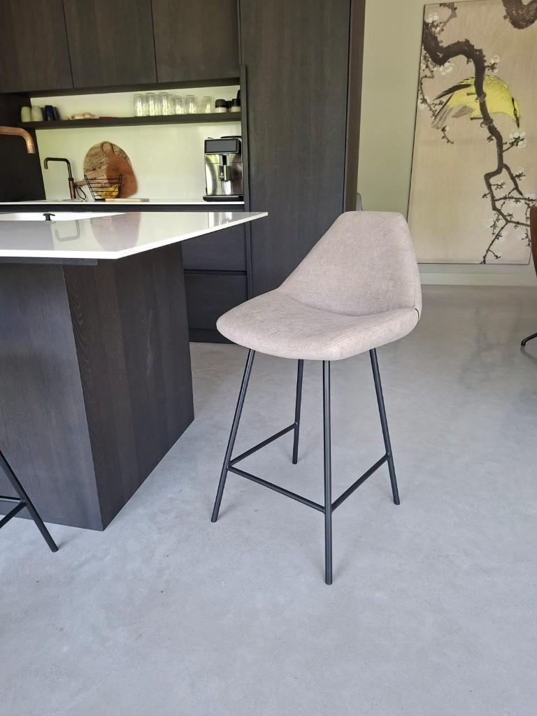 3 Punto barkrukken He Design Mine Kaki nu eenmalig €999,-, 3 krukken, Ophalen, Nieuw, 60 tot 90 cm