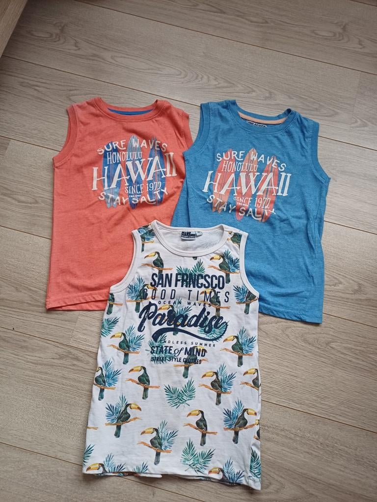 3x Zomerse mouwloze shirts voor jongens 122, Kinderen en Baby's, Kinderkleding | Maat 122, Gebruikt, Ophalen of Verzenden, Shirt of Longsleeve