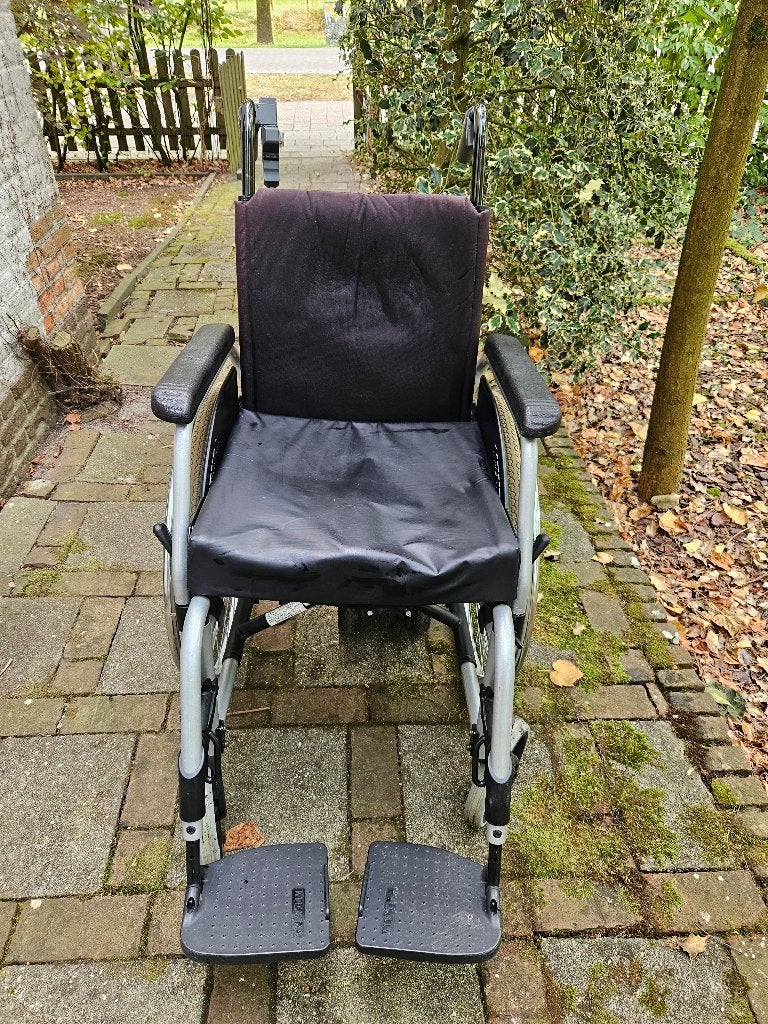 Te koop: rolstoel met elektrische ondersteuning, Ophalen, Inklapbaar, Gebruikt, Duwrolstoel
