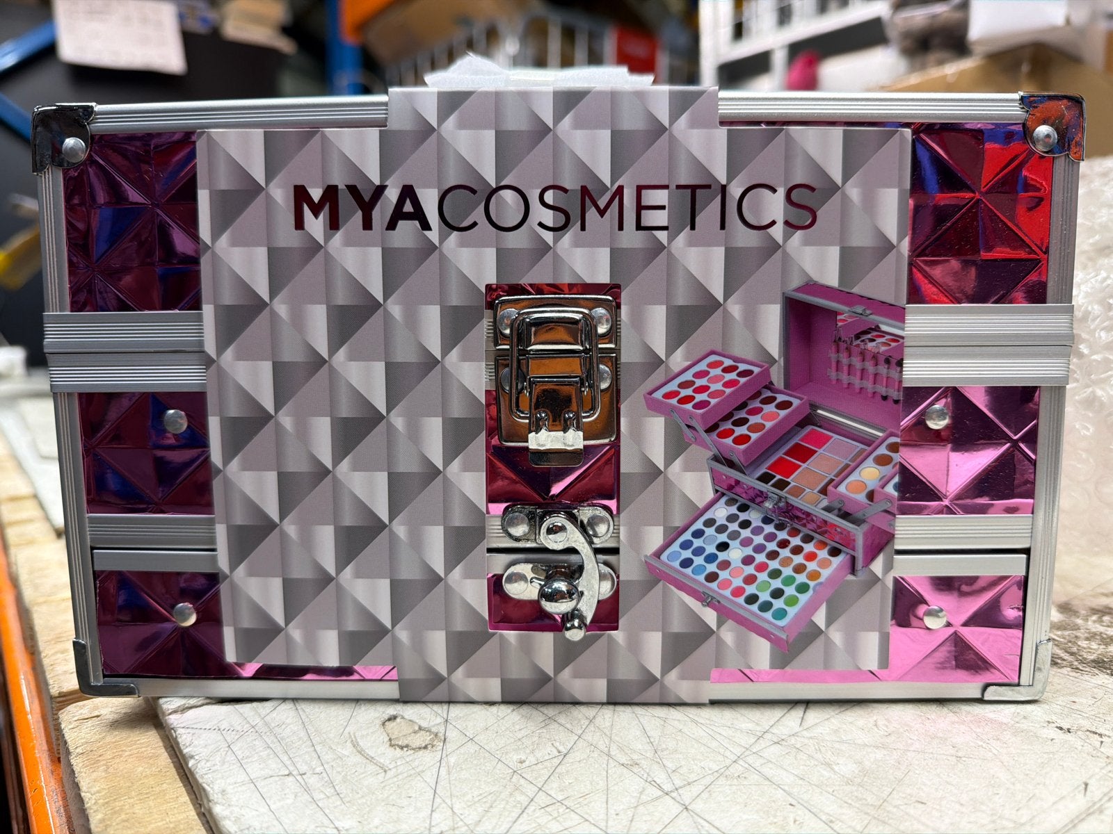 MYA Cosmetics Make-up Koffer - Complete Set, Gehele gezicht, Nieuw, Ophalen of Verzenden, Nvt