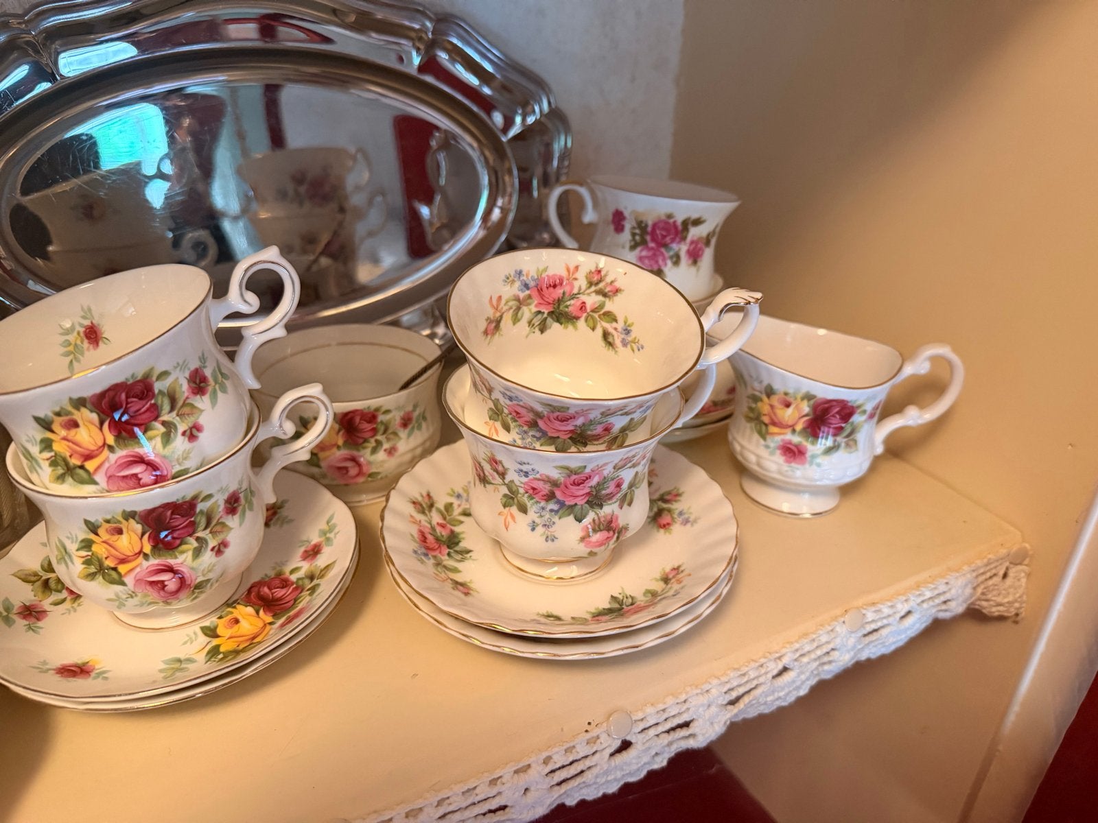 Prachtig theeservies van Royal Canterbury en Royal Ascot, Ophalen