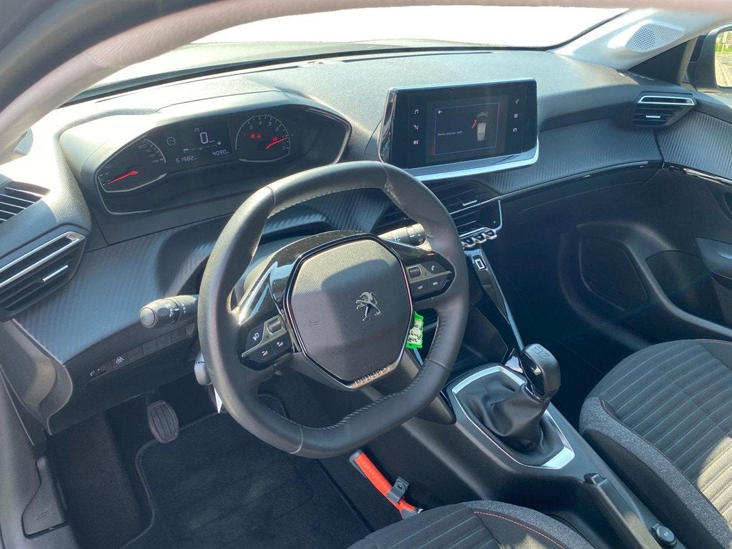 Peugeot 208 1.2 PureTech Active NL auto | navigatie | Apple, Voorwielaandrijving, 12 maanden, Stof, Euro 6
