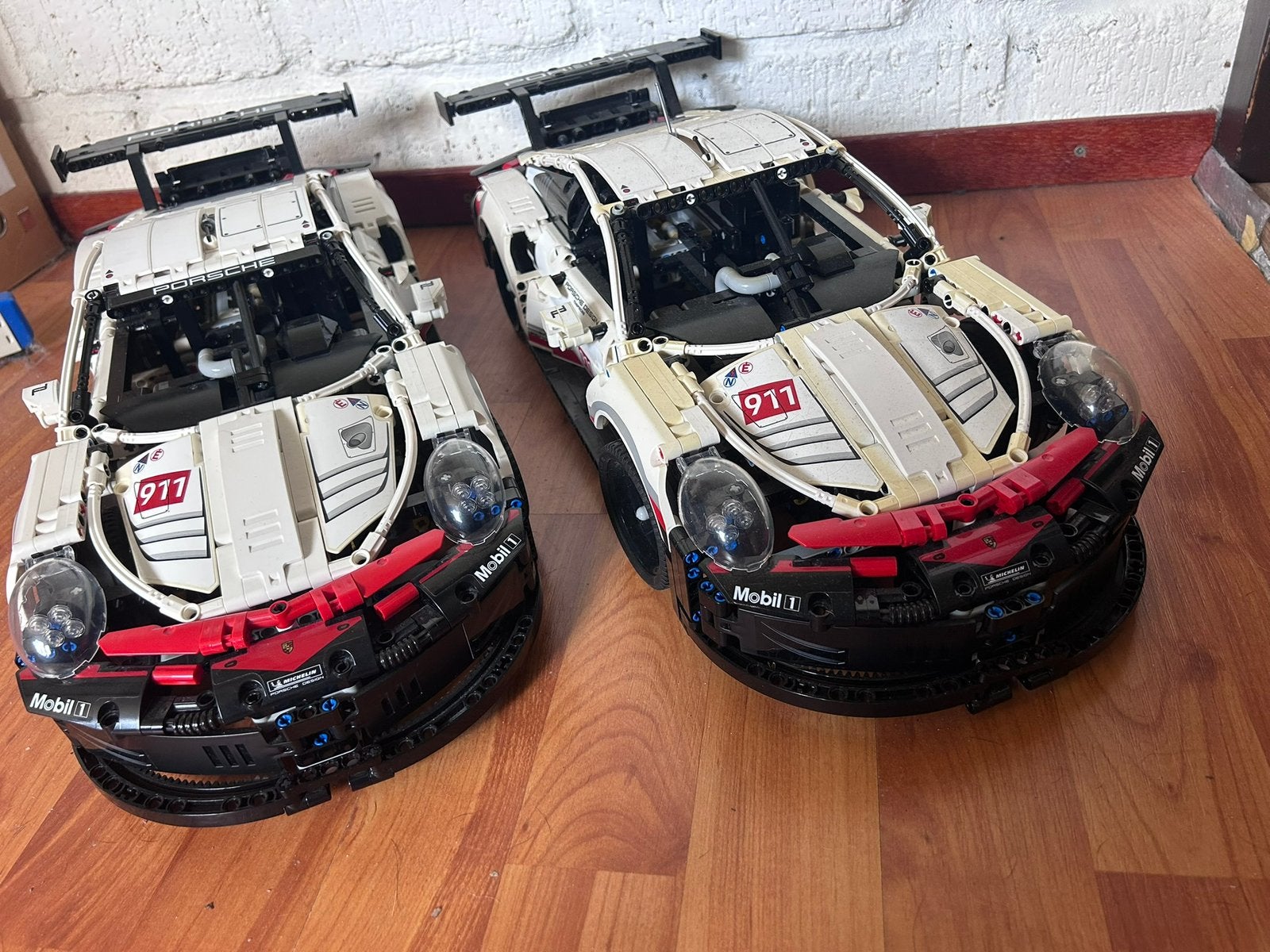 2x LEGO Technic Porsche 911 RSR - 42096, Ophalen, Zo goed als nieuw