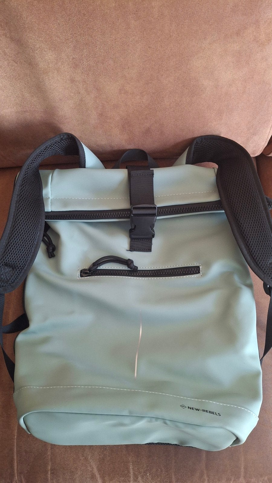 New-Rebels Waterdichte Rugzak - Lichtgroen, 25 tot 40 cm, Ophalen of Verzenden, Zo goed als nieuw, Waterdicht