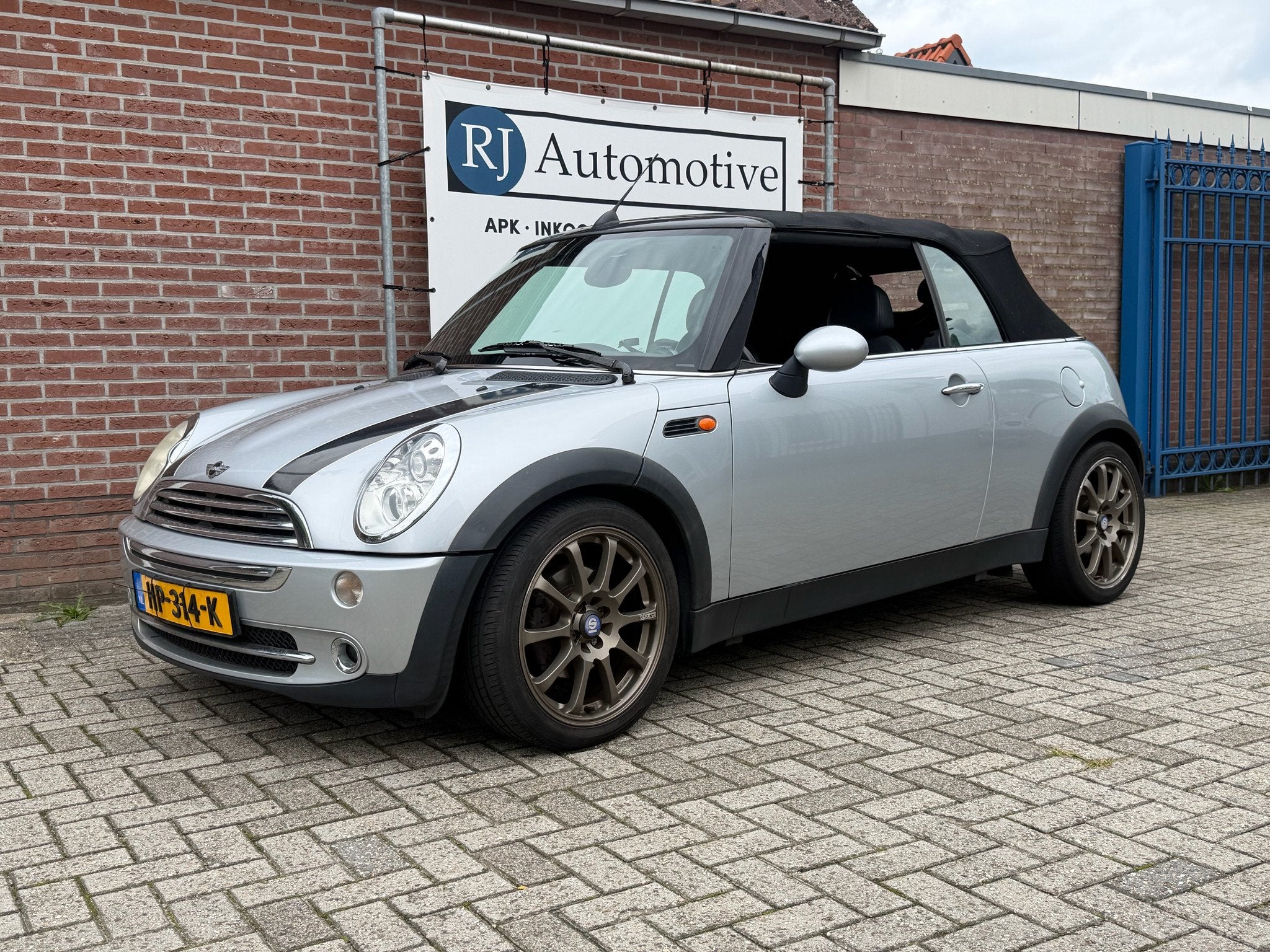 MINI Cooper 1.6 Cooper Chili CABRIO (bj 2005), Auto's, Gebruikt, 4 cilinders, Cabriolet, 4 stoelen