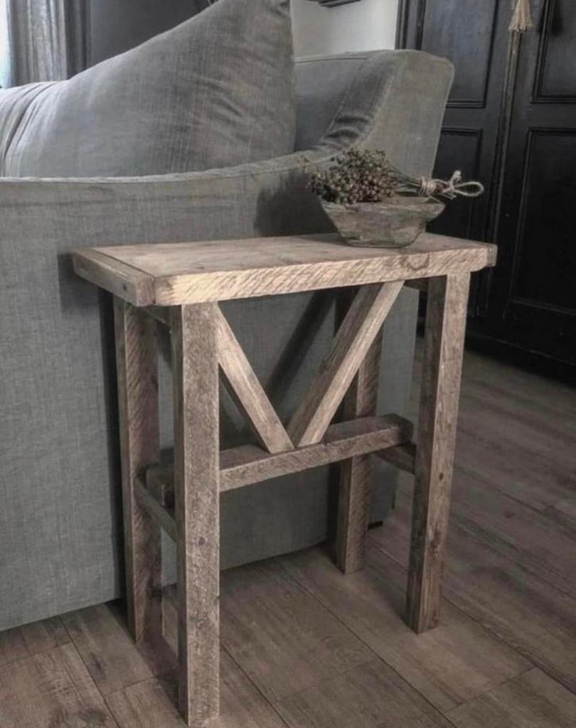 ~Stoer Sober Landelijk Houten Bijzettafeltje/Sidetable~, Ophalen of Verzenden, Zo goed als nieuw