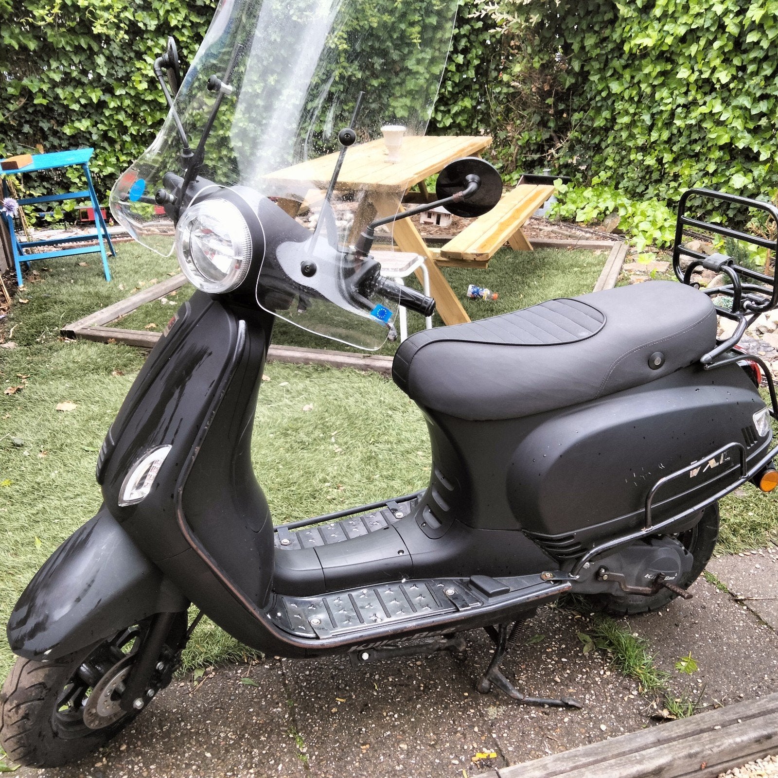 Riva Fast Scooter killerbee, Fietsen en Brommers, Scooters | Overige merken, Ophalen, Zo goed als nieuw, Benzine