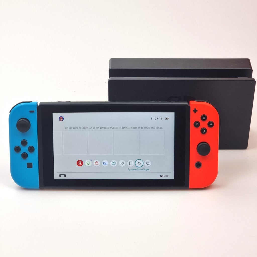 Nintendo Switch V1 Console Rood/Blauw | Nette staat, Nintendo, Zo goed als nieuw, Support@nintendo.com, 11-1 Hokotate-cho, Kamitoba, Minami-ku
Kyoto 601-8501
Japan