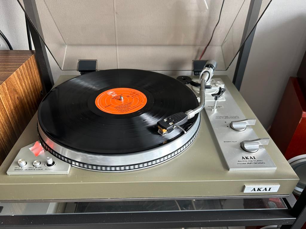 Akai AP-306C Quartz lock Direct drive, Audio, Tv en Foto, Platenspelers, Gebruikt, Pitch-regelaar, Ophalen of Verzenden, Platenspeler