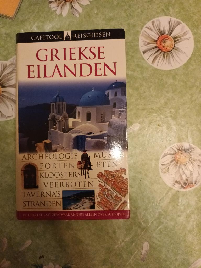 Griekse Eilanden. Capitool reisgids Griekenland Kreta Korfoe, Capitool, Europa, Ophalen of Verzenden, Zo goed als nieuw