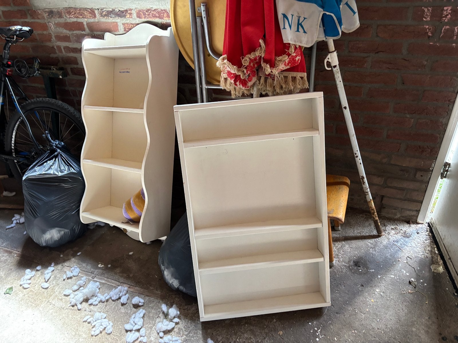 Twee hang kastjes gratis af te halen, Ophalen, Gebruikt