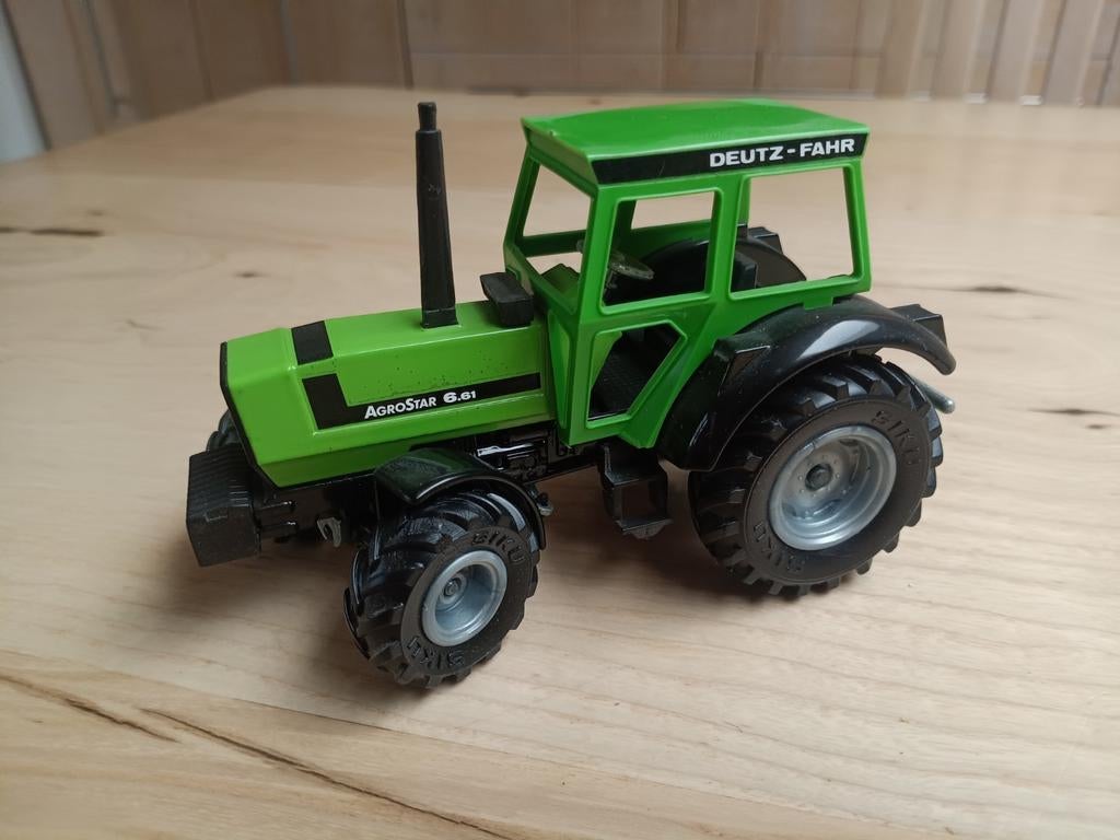 Siku Deutz-Fahr Agrostar 6.61 Tractor Schaal 1:32, Hobby en Vrije tijd, Modelauto's | 1:32, Ophalen, Gebruikt